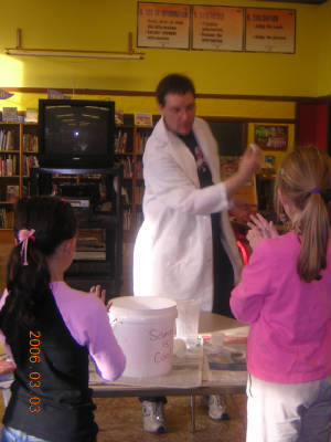 Science Guy demonstrating bouncing polymer balls